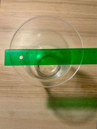 Jarrón de cristal transparente