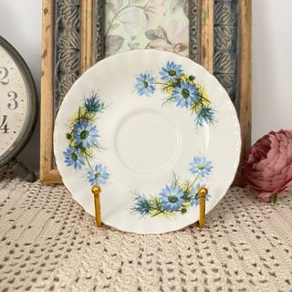 Taza y plato porcelana inglesa Royal Albert