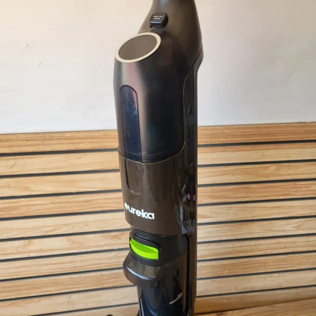 Eureka NEW400 Aspirador Escoba Inalámbrico