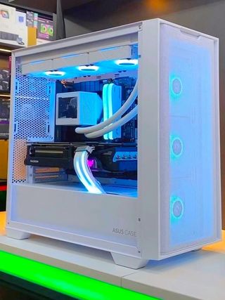 Pc Gaming RX 7800XT/ Ryzen 5800x !! NUEVO !!