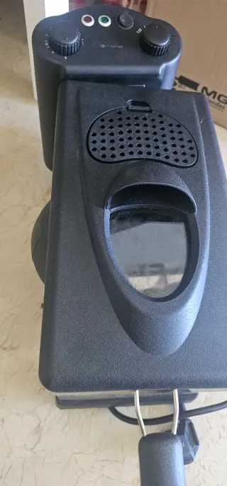 Freidora Carrefour Home 3L - Poco uso