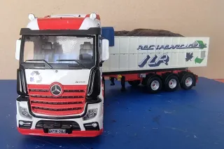 Maqueta Camión Mercedes Actros y Bañera