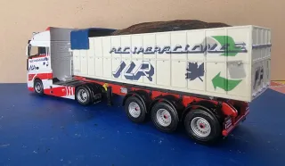 Maqueta Camión Mercedes Actros y Bañera