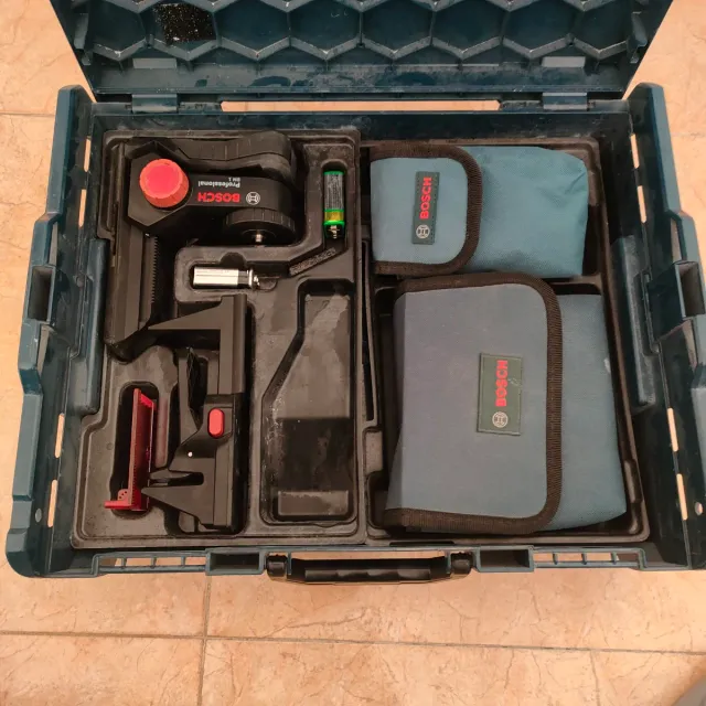 Nivel Láser Bosch GLL 3-80 P + Receptor LR 2