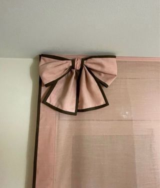 Cortina habitación infantil con lazos