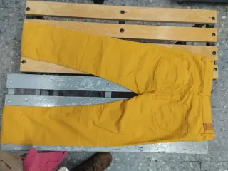 Pantalón Stradivarius mujer