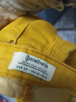 Pantalón Stradivarius mujer