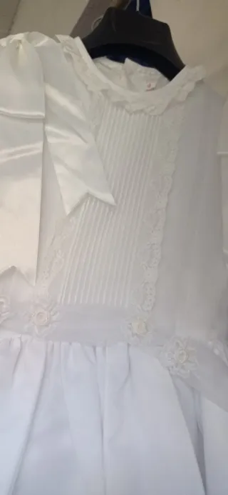 Vestidos y trajes de Comunión