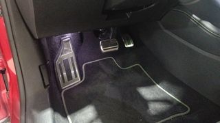 Peugeot 408 GT Hybrid eDCS6 100 kW (136 CV)