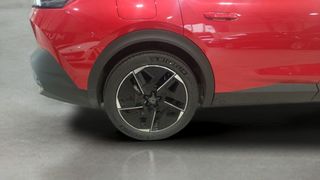 Peugeot 408 GT Hybrid eDCS6 100 kW (136 CV)