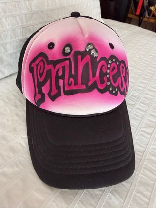 Gorras: dorada y rosa
