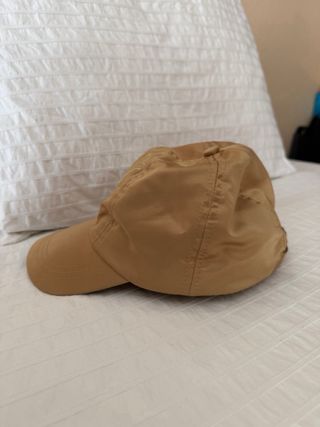 Gorras: dorada y rosa