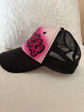 Gorras: dorada y rosa