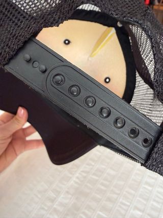 Gorras: dorada y rosa