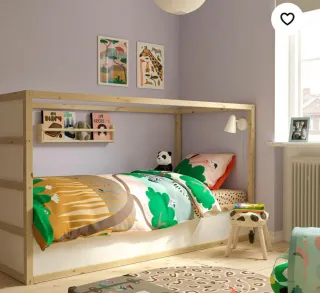 Letto a castello + Comodino + 2 sedie + 2 cassettiere