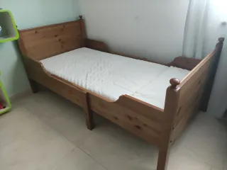 Cama extensible Ikea LEKSVIK