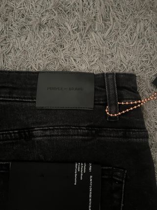 Pantalones vaqueros Purple acampanados negros tall