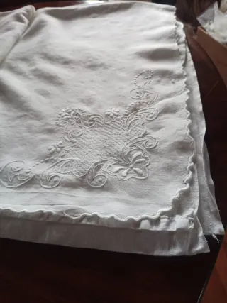 Lenzuolo lino ricamato senza federe