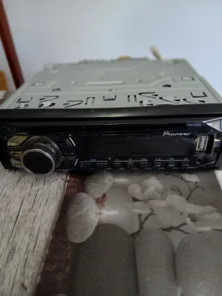Radio Coche Pioneer DEN-4600BT