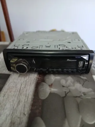 Radio Coche Pioneer DEN-4600BT