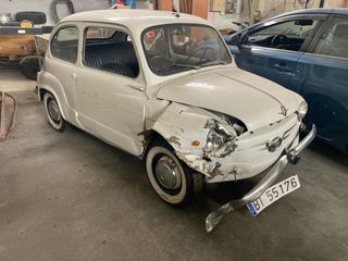 SEAT 600 d  2 unidades