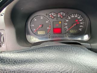 Volkswagen Golf 2002