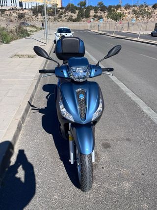 Piaggio Medley 125cc Scooter Azul