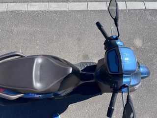 Piaggio Medley 125cc Scooter Azul