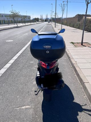 Piaggio Medley 125cc Scooter Azul