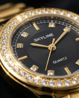 Reloj Skyline Dorado con Cristales
