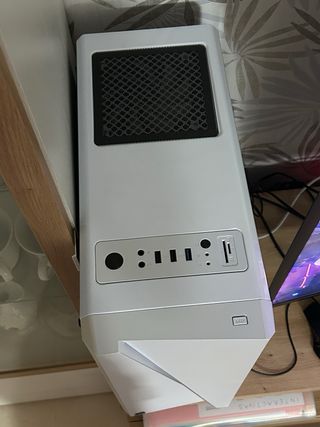 PC Gaming con Monitor NVIDIA 144 hz