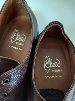 Zapatos Elcio Vitoria Cuero Marrón Sin Cordones