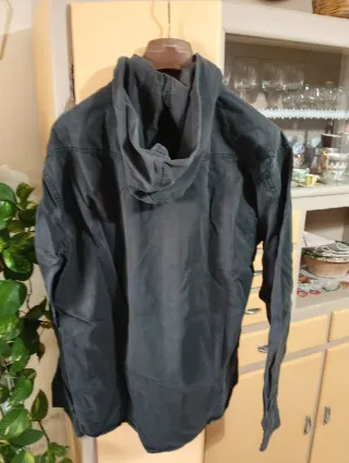 Camicia con cappuccio grigia