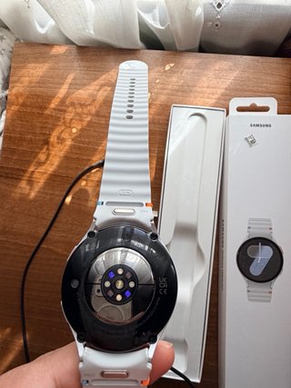 Samsung Galaxy Watch 7 LTE 44mm –COMO NUEVO+CAJA
