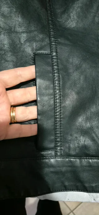 Giubbotto donna finta pelle nero