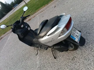 Suzuki Burgman 125cc Plata