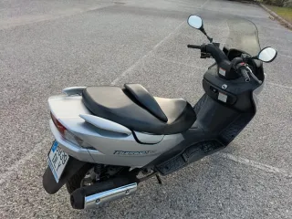Suzuki Burgman 125cc Plata