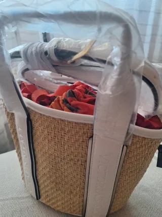 Bolso Victoria's Secret y Perfume