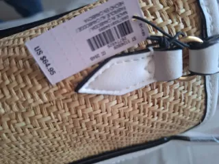 Bolso Victoria's Secret y Perfume