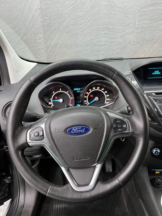 Ford Tourneo Courier 2017