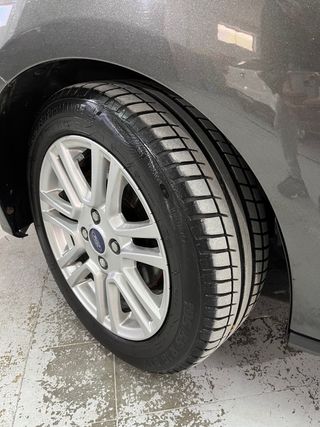 Ford Tourneo Courier 2017