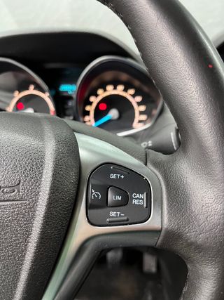 Ford Tourneo Courier 2017