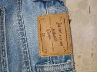 Shorts vaqueros Stradivarius Talla 36