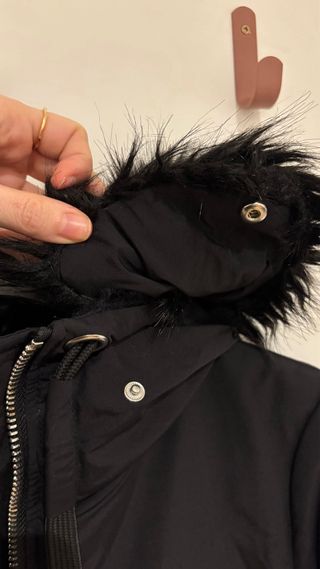 Abrigos Zara Negro y Gris