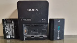 Cámara Sony A7 IV Full Frame + Accesorios