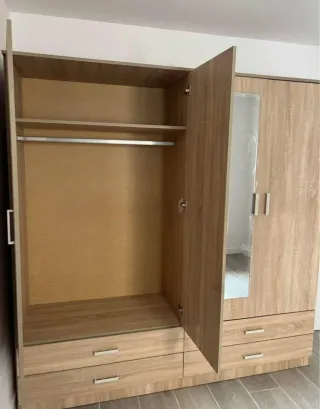 Armario 280€ nuevo