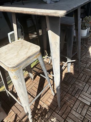 Conjunto Terraza Mesa Alta y 2 Taburetes