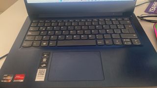 Portátil Lenovo Ideapad 3