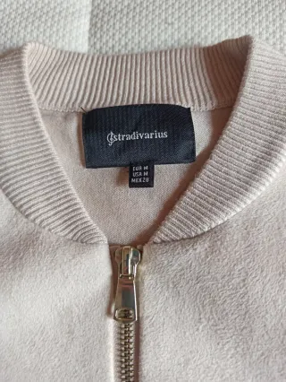 Chaqueta tipo ante con cremallera