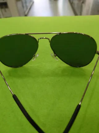 Gafas de sol MO SIENE verdes